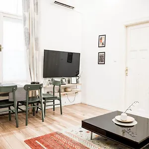szimpla-next-door-2-br-netflix-by-a22.inbudapesthotels.com/